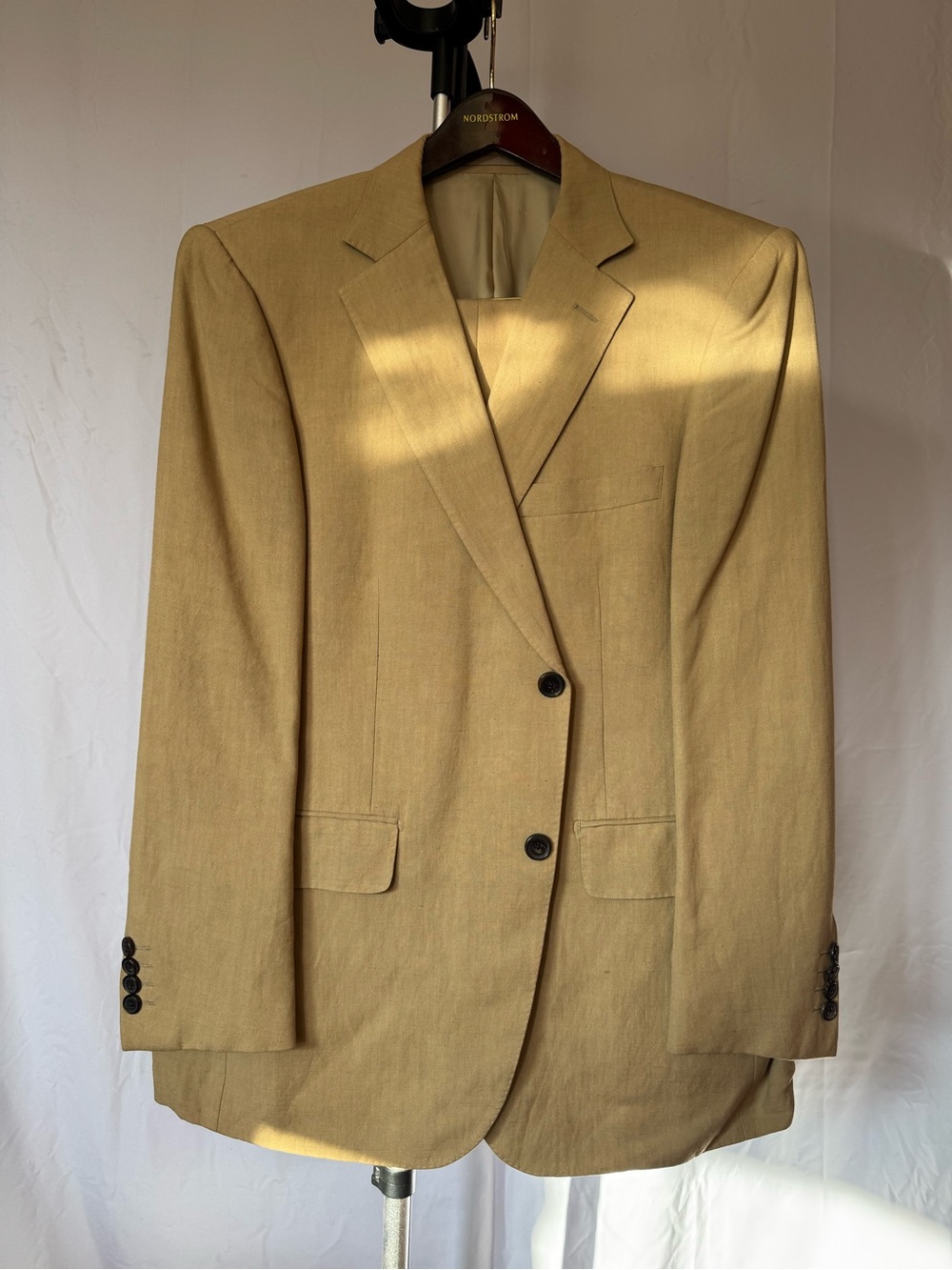 Men's Tan Single-Breasted Linen-Blend Sport Coat by